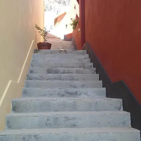 Casa Roja La Calera
