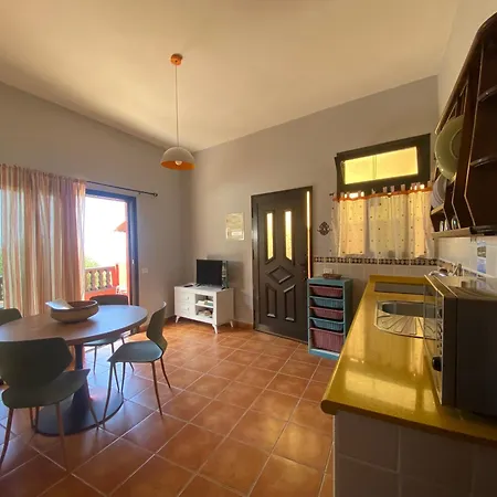 Casa Roja La Calera Hébergement de vacances