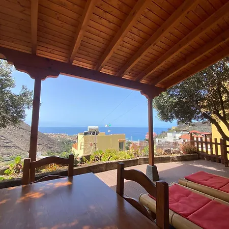 Casa Roja La Calera Holiday home *
